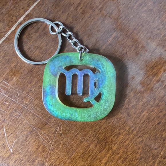 Homemade zodiac keychains - Picture 6 of 13